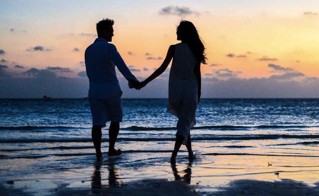 You Absolutely Must Remember These 7 Traits Of Introverts Before Dating One Of Them