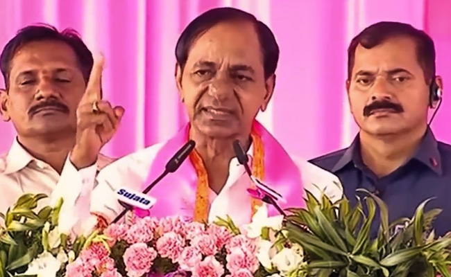 Telangana Chief Minister KCR's "May Day Gift" For Sanitation Workers