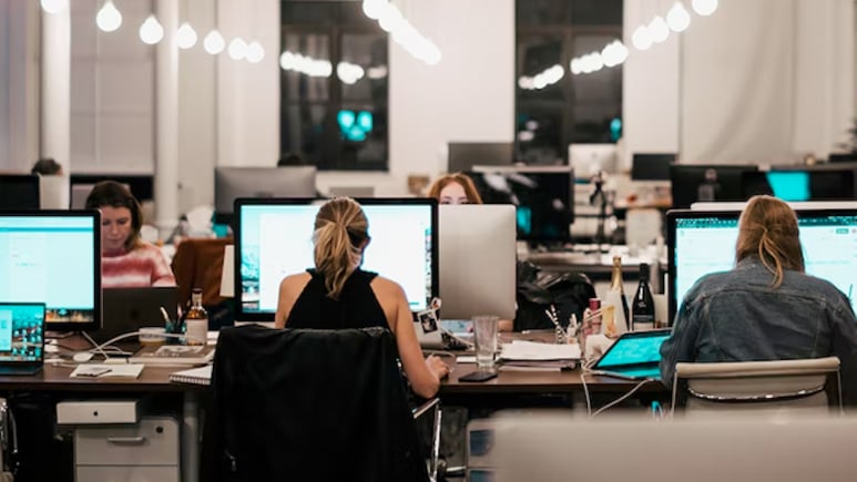 US MBA Enrolments Drop 45%: Why Indian Students Prefer Asia And Europe