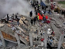 "Fled Wars To Die In An Earthquake": Iraqi Woman Mourns Family In Turkey "Fled Wars To Die In An Earthquake": Iraqi Woman Mourns Family In Turkey