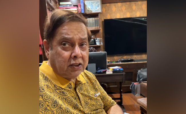 वरुण धवन ने पापा के लिए बनाया स्पेशल हलवा, खाने के बाद डेविड धवन ने दिया मज़ेेदार जवाब