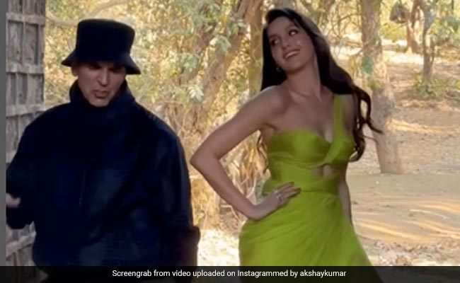 Just Akshay Kumar And Nora Fatehi Dancing To <i>Kudiyee Ni Teri</i>. Watch