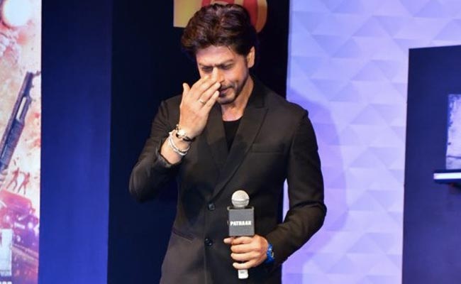 Shah Rukh Khan Replies To Author Paulo Coelho's "King, Legend" Tweet