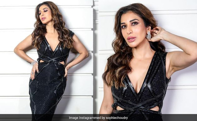 Sophie Choudry In A Black Cutout Gown Is A Sassy Treat For Sore Eyes