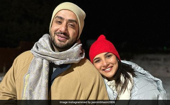 Jasmin Bhasin's Birthday Post For Boyfriend Aly Goni Is All About Love