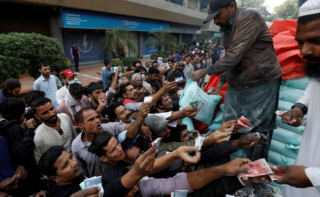 "Function As A Country," IMF Tells Cash-Strapped Pakistan