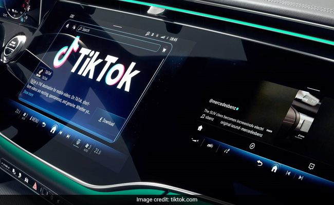 2024 Mercedes E-Class Will Have TikTok Built In, And A Superscreen