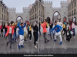 Watch: Fans In Germany Groove To <i>'Jhoome Jo Pathaan'</i> In Chilly Weather, Shah Rukh Khan Responds Watch: Fans In Germany Groove To <i>'Jhoome Jo Pathaan'</i> In Chilly Weather, Shah Rukh Khan Responds