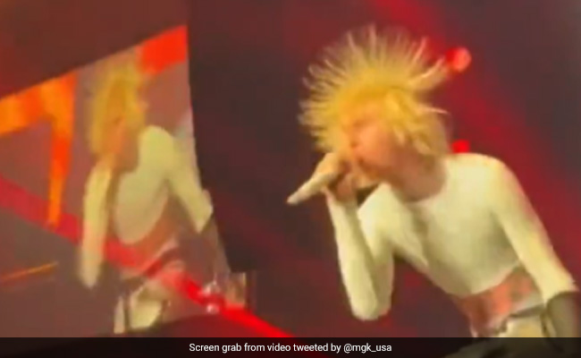 Video: US Rapper Machine Gun Kelly Claims He Was "Electrocuted" On Stage During Performance
