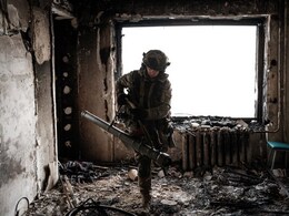 Inside Ukraine's Youth Recruitment Drive - Cash Bonuses, Mortgage Deals