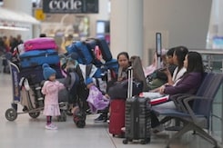 Power Outage Disrupts Several Flights At New York Airport Power Outage Disrupts Several Flights At New York Airport