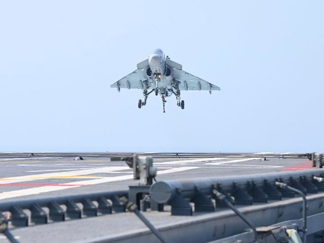 Landing Tejas Jet On INS Vikrant Explained: 240 to 0 Kmph In 2.5 Seconds