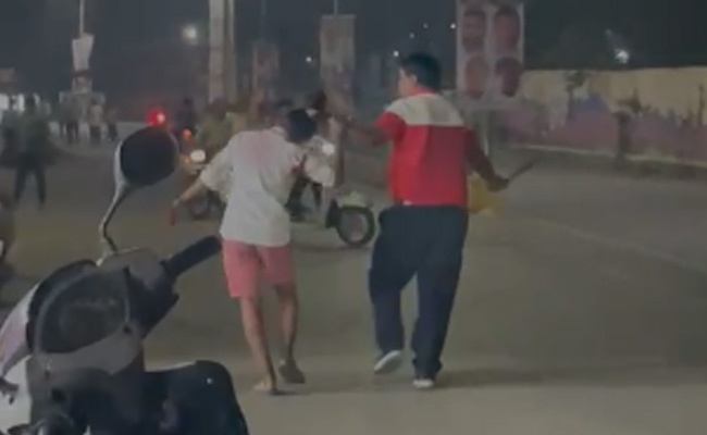 On Camera, Teen Dragged By Hair After Being Stabbed By Man She Rejected