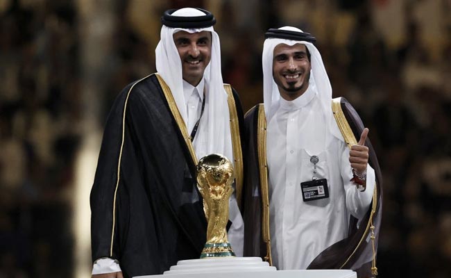 Little-Known Qatari Royal Fires First Shot In Man United Bidding War