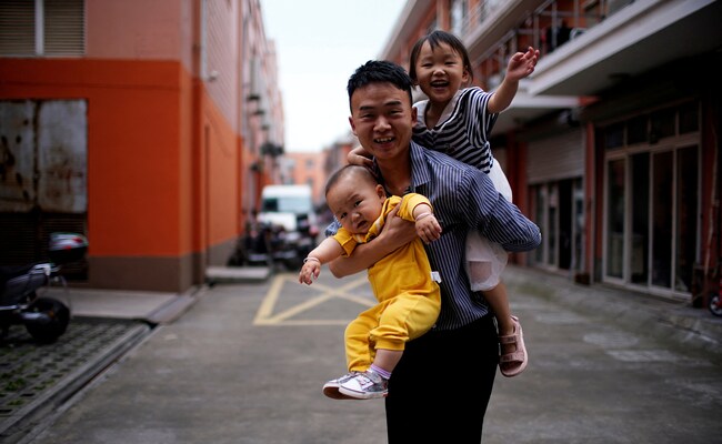 In Ageing China, A Call For "Bold" Steps To Cut Cost Of Having Babies
