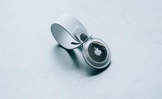 Apple AirTag Helps US Couple Retrieve Their Stolen Car