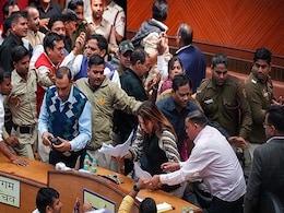 Delhi Mayor Alleges Attack By BJP Councillors, Files Late-Night Complaint Delhi Mayor Alleges Attack By BJP Councillors, Files Late-Night Complaint