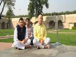 भगवान आपके साथ हैं मनीष  : सिसोदिया से CBI की पूछताछ पर अरविंद केजरीवाल भगवान आपके साथ हैं मनीष  : सिसोदिया से CBI की पूछताछ पर अरविंद केजरीवाल