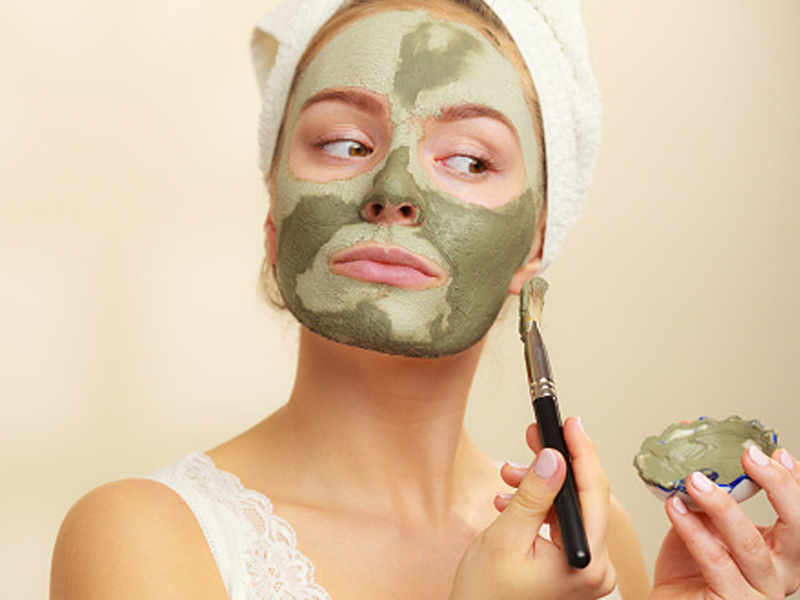 Contrary to popular belief, potato juice doesn't "erase pigmentation"