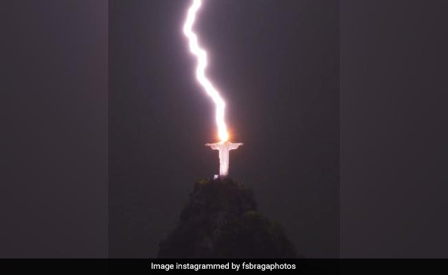 Lightning Strikes Brazil's Christ The Redeemer Statue, Pic Stuns Internet