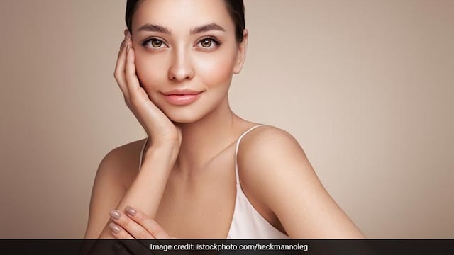Drinking kesar water can help achieve glowing skin