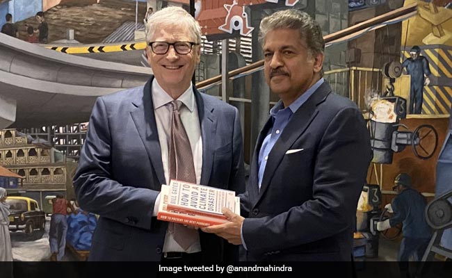 Anand Mahindra Meets "Classmate" Bill Gates. Here's What They Discussed