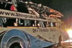 3 Killed As Delhi-Bihar Double Decker Bus Overturns In UP's Mathura 3 Killed As Delhi-Bihar Double Decker Bus Overturns In UP's Mathura