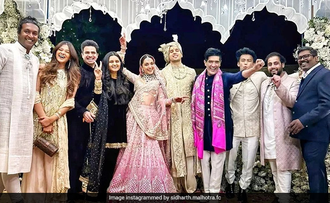 Crazy Viral: Kiara Advani And Sidharth Malhotra In Unseen Wedding Pics