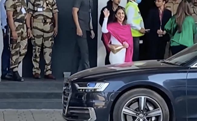 Ahead Of Wedding, Kiara Advani Flies Out Of Mumbai. See Pics