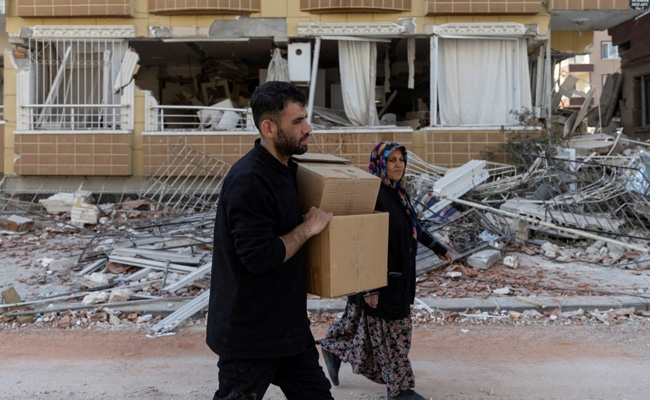 Mattresses, Documents, Electronics: Turks Risk It All To Retrieve Belongings