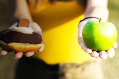 Nutritionist Munmun Ganeriwal Decodes Food Cravings And The Role Of Gut Microbes Nutritionist Munmun Ganeriwal Decodes Food Cravings And The Role Of Gut Microbes