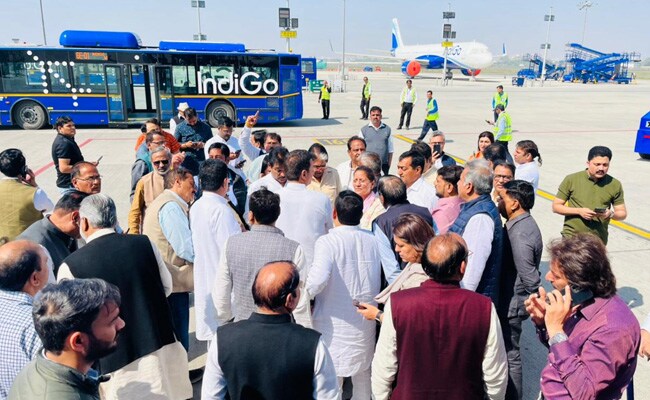 Congress Leader Deplaned, Party Says Assam Police At Delhi Airport Congress Leader Deplaned, Party Says Assam Police At Delhi Airport