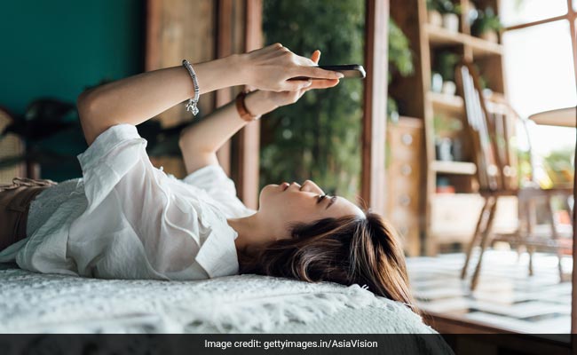 6 Mistakes You Definitely Shouldn't Make When Chatting Online With Your Crush