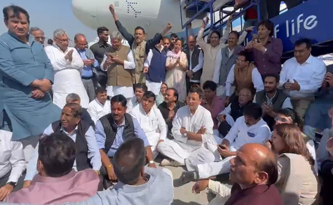 Highlights: Pawan Khera To Be Granted Interim Bail By Delhi Court, Says Supreme Court