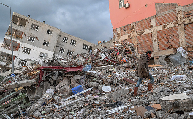 Flash Floods Kill At Least 14 In Turkish Quake Zone