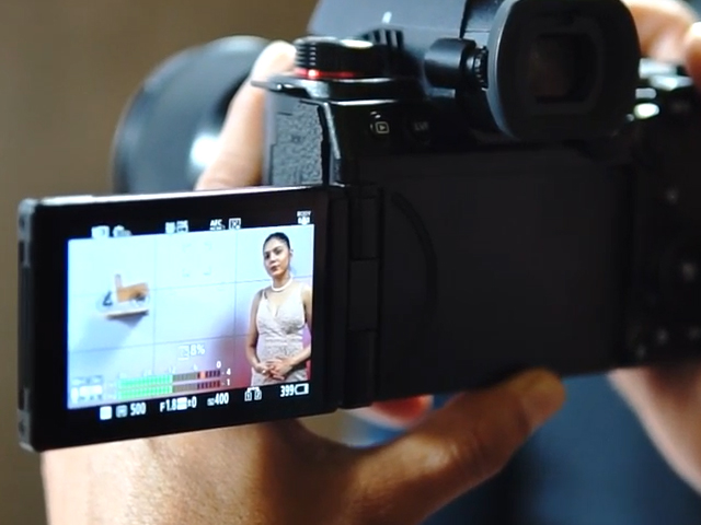 Panasonic Lumix S5 II Unboxing in Hindi and Hands On: कड़क है जी!