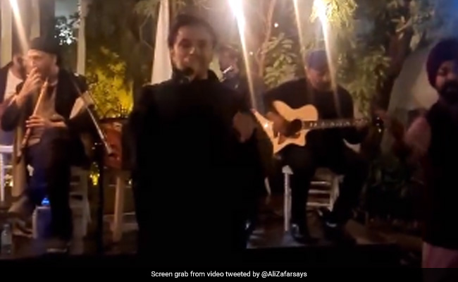 "Such Insensitive...": Pak Singer-Actor After Javed Akhtar's 26/11 Remark