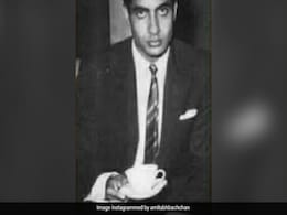 अमिताभ बच्चन ने हाथ में चाय के कप के साथ शेयर की थ्रोबैक तस्वीर, बोले- एक बार बहुत समय पहले... अमिताभ बच्चन ने हाथ में चाय के कप के साथ शेयर की थ्रोबैक तस्वीर, बोले- एक बार बहुत समय पहले...