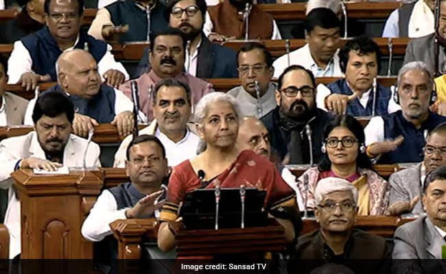 इनकम टैक्स में छूट से लेकर फ्री राशन तक... पढ़ें Budget 2023-24 की 10 खास बातें