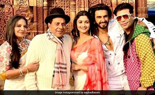 <i>Rocky Aur Rani Ki Prem Kahani</i> To Unfold On This Date. Alia Bhatt-Ranveer Singh Share Details