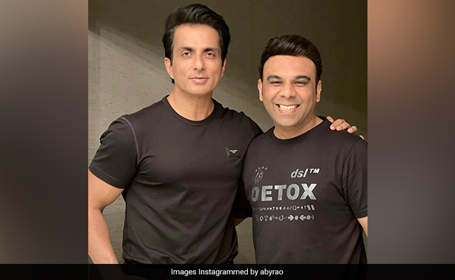 फिल्म निर्माता अभिषेक राव एक्शन फ्लिक के लिए सोनू सूद के साथ करेंगे टीम अप