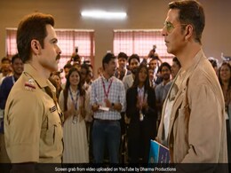 Selfiee Advance Booking: अक्षय कुमार-इमरान हाशमी की 'सेल्फी' के लिए बुरी खबर, फिल्म पर मंडराए संकट के बादल Selfiee Advance Booking: अक्षय कुमार-इमरान हाशमी की 'सेल्फी' के लिए बुरी खबर, फिल्म पर मंडराए संकट के बादल