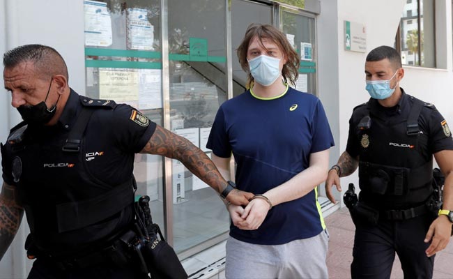 UK Man Accused Of Hacking Biden, Obama's Twitter Accounts To Be Extradited