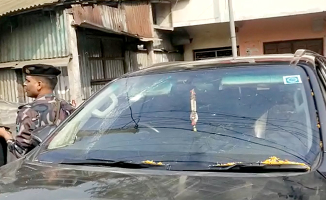 Union Minister's Convoy Attacked With Stones In Bengal, Cops Fire Tear Gas