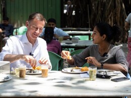 When 'Aiyyo' Shraddha Enjoyed Masala Dosa With UK Finance Minister When 'Aiyyo' Shraddha Enjoyed Masala Dosa With UK Finance Minister