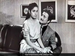 अनुपम खेर के साथ इस फोटो में उदास नजर आ रही इस एक्ट्रेस को पहचानने में छूट जाएंगे पसीने, कभी गोविंदा के साथ जुड़ा था नाम अनुपम खेर के साथ इस फोटो में उदास नजर आ रही इस एक्ट्रेस को पहचानने में छूट जाएंगे पसीने, कभी गोविंदा के साथ जुड़ा था नाम