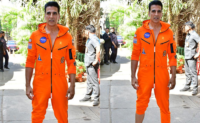 Akshay Kumar May Have Broken A Guinness World Record But Why Did He Dress Like He Broke Out Of Prison Too?