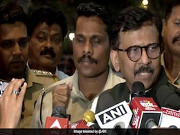 हमारी पार्टी को 'महाशक्ति' की मदद से चुराया गया, अदालत में चुनौती देंगे : संजय राउत हमारी पार्टी को 'महाशक्ति' की मदद से चुराया गया, अदालत में चुनौती देंगे : संजय राउत