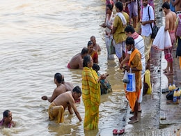 सोमवती अमावस्या को ये काम करने से पितर होते हैं नाराज, कामकाज में आने लगती है बाधा सोमवती अमावस्या को ये काम करने से पितर होते हैं नाराज, कामकाज में आने लगती है बाधा