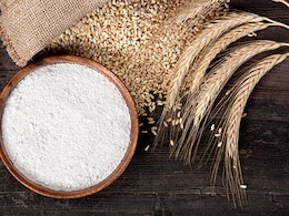 Is Khapli Atta Healthier Than Regular Wheat Atta? An Expert Weighs In Is Khapli Atta Healthier Than Regular Wheat Atta? An Expert Weighs In